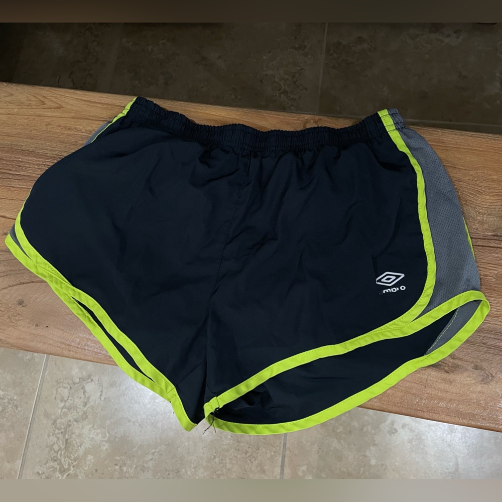 Short running shorts